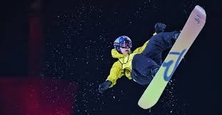 贝克汉姆的球队夺冠，全家相拥庆祝，14岁金发小七很夺目