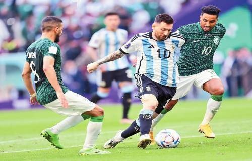 西甲聯賽 巴塞羅那主場1：0小勝華歷簡奴升上榜首